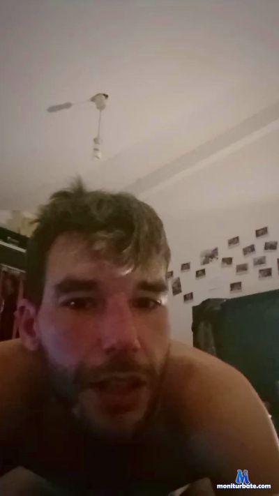 Clem841 cam4 gay performer from French Republic  