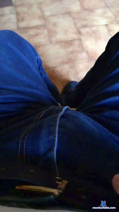 rodrigue24 cam4 unknown performer from French Republic  