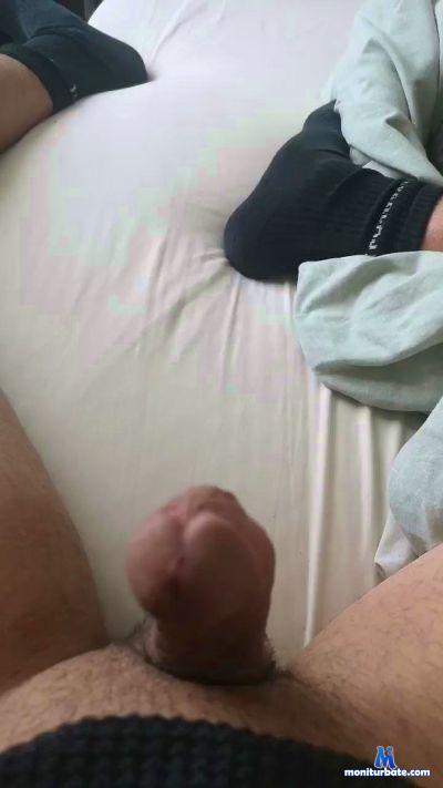 Onanotherside78 cam4 bisexual performer from United Kingdom of Great Britain & Northern Ireland  