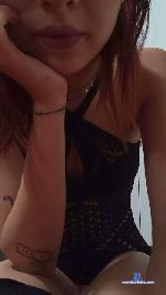 RedBaddie cam4 livecam show performer room profile