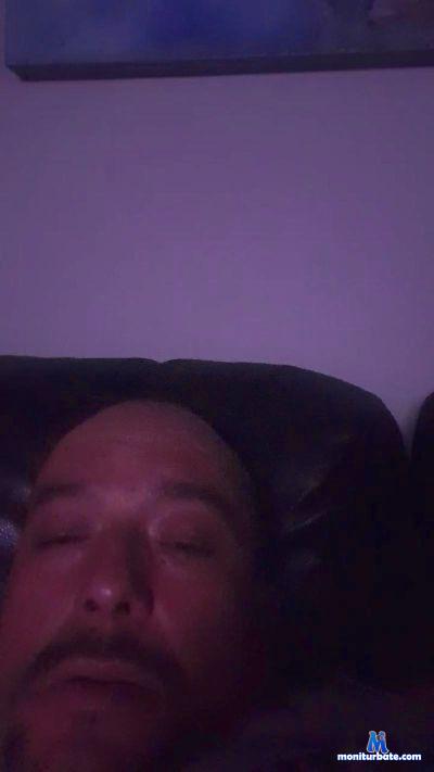 Mago001 cam4 gay performer from Republic of Chile  