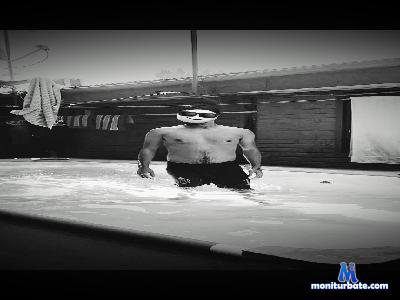 Morenoosutroo cam4 straight performer from Republic of Chile  