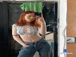 LornaCheesman cam4 live cam performer profile