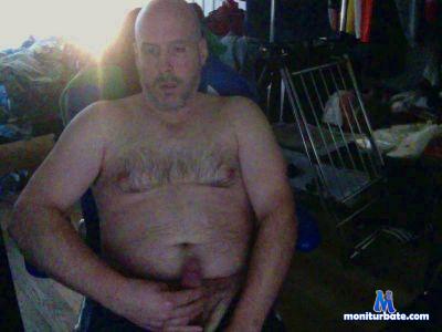 avenger831 cam4 bicurious performer from Canada rollthedice 