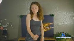 ReannaRocle cam4 live cam performer profile