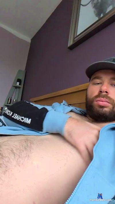 Rugbymann98 cam4 gay performer from United Kingdom of Great Britain & Northern Ireland  