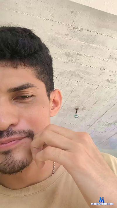 Rashoasesino cam4 bisexual performer from United Mexican States gamer blowjob 