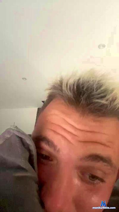 Matheo6423 cam4 straight performer from French Republic  