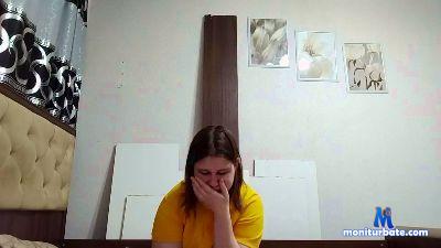 LynnaSeneker cam4 bisexual performer from United States of America bdsm schoolgirl anal bigass deepthroat pussy pee 