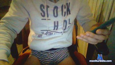 iwantsex98 cam4 bisexual performer from Portuguese Republic  