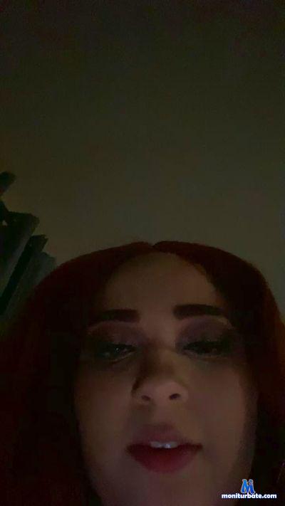 Kiki7395 cam4 bisexual performer from United States of America  