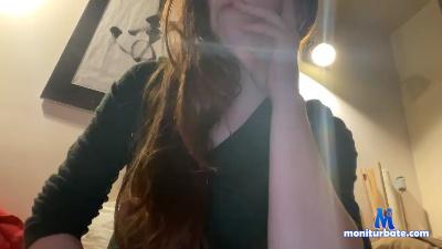Roxyfoxyx cam4 bisexual performer from French Republic Sexy Coquine Rousse feet Souple cute amateur 