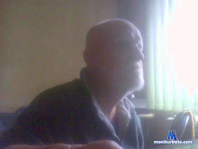 cloliv2 cam4 gay performer from Romania cloliv2 rollthedice 