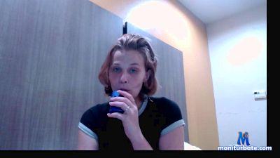 bbygirl699 cam4 bisexual performer from United States of America  
