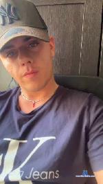 JACKYTOS cam4 livecam show performer room profile