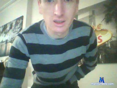 dontlookwillcum cam4 bicurious performer from United Kingdom of Great Britain & Northern Ireland  