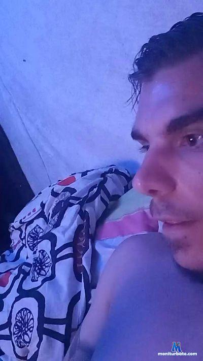 24propinas cam4 gay performer from United States of America  