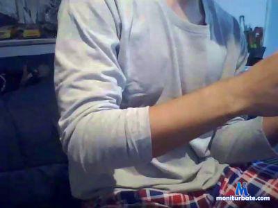rubiru44 cam4 bicurious performer from Republic of Chile  