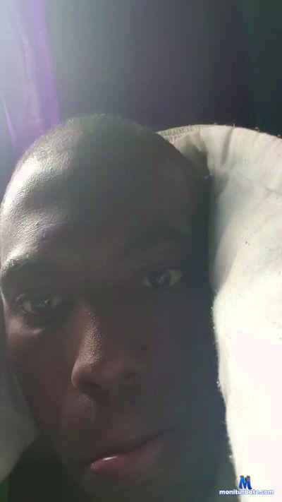 caboverdiano37 cam4 straight performer from Portuguese Republic  