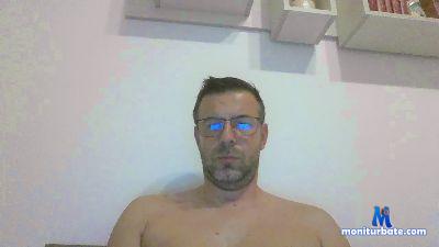 tmasturbate3 cam4 straight performer from Romania  