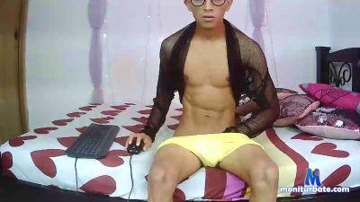 Papiyunior cam4 bicurious performer from Dominican Republic spinthewheel livetouch 