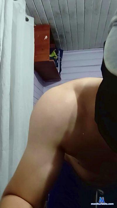 nanosmoke192 cam4 straight performer from Republic of Chile threesome 