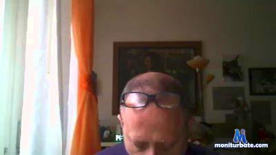 loin1 cam4 gay performer from Republic of Italy  