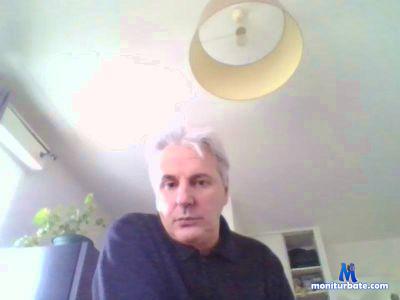 Bryce33 cam4 bicurious performer from French Republic  