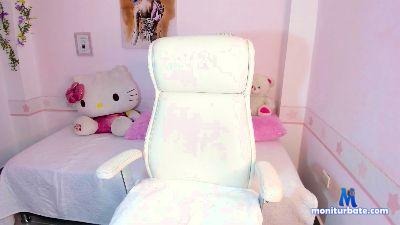 thiana_cruz cam4 bisexual performer from Republic of Colombia schoolgirl masturbation deepthroat squirt C2C blowjob feet 