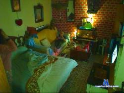 Horneyuklad9 cam4 live cam performer profile