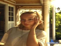 DorettaCaudell cam4 live cam performer profile