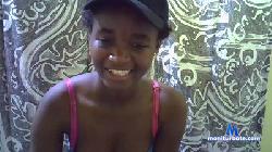 Petitesaucy cam4 live cam performer profile