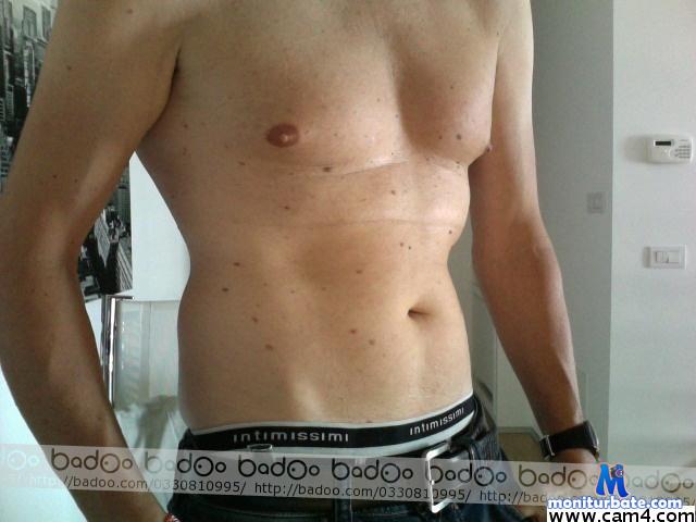 hot_vicious cam4 bicurious performer from Republic of Italy  