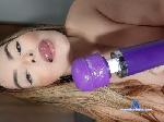 JuliannaB3nzz cam4 livecam show performer room profile