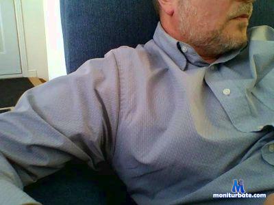leking51 cam4 straight performer from Canada  