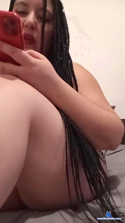 Iam_amigaga cam4 bisexual performer from Republic of Chile  