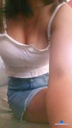 Linah2929 cam4 live cam performer profile
