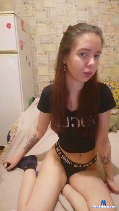 SophieAnWhite cam4 bisexual performer from United Kingdom of Great Britain & Northern Ireland spinthewheel 