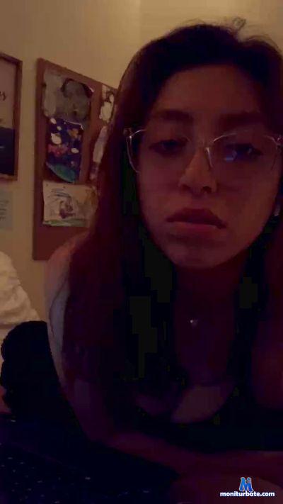 NaughtyLicious cam4 straight performer from United States of America  