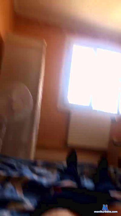 mehdi235 cam4 gay performer from French Republic  