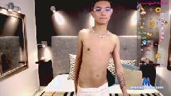 Byron_Roldan cam4 live cam performer profile