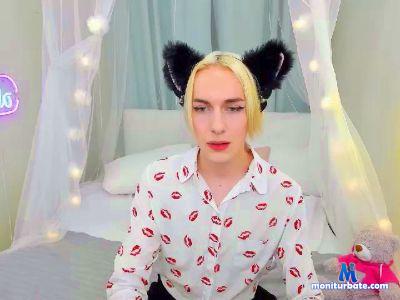Geordiecxck20 cam4 bicurious performer from United Kingdom of Great Britain & Northern Ireland  