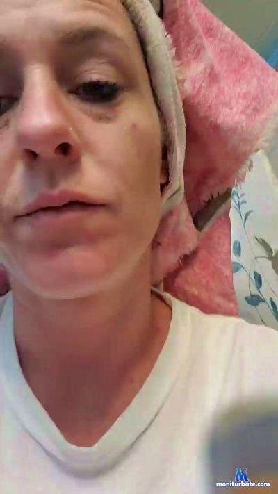 Urdirtylilwhore cam4 bicurious performer from United States of America  