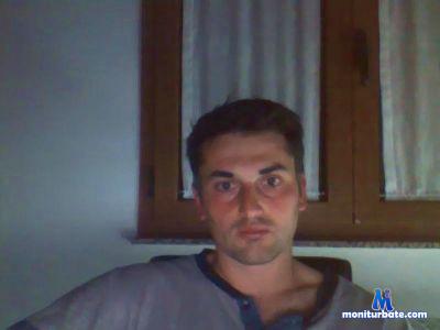 king_89 cam4 straight performer from Republic of Italy  