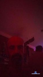 Bisexualbeast cam4 livecam show performer room profile