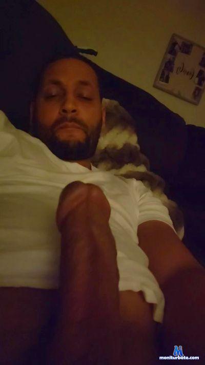 Jonesmcgee cam4 straight performer from United States of America amateur cute striptease masturbation 