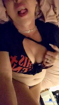 AnyaRossi cam4 live cam performer profile