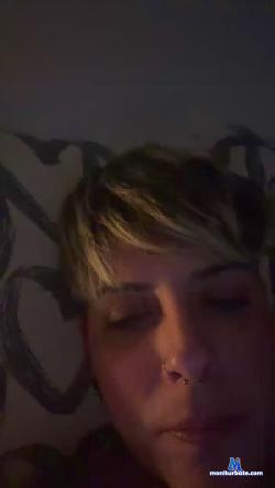 LAUMUSIK cam4 live cam performer profile