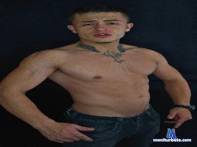 arenkolil9966 cam4 straight performer from Republic of Colombia  