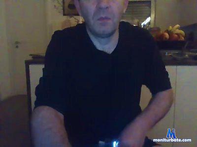 solojuan1 cam4 straight performer from Republic of Colombia  